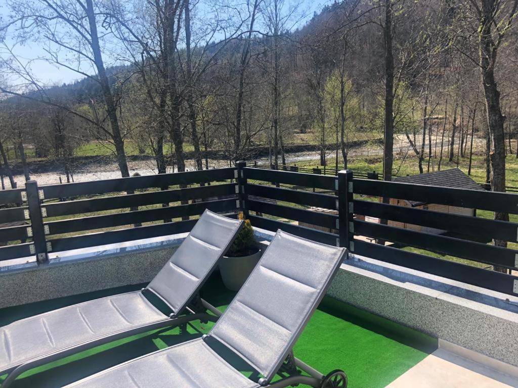 Pension Piriu' Morii Gura Humorului Exterior foto